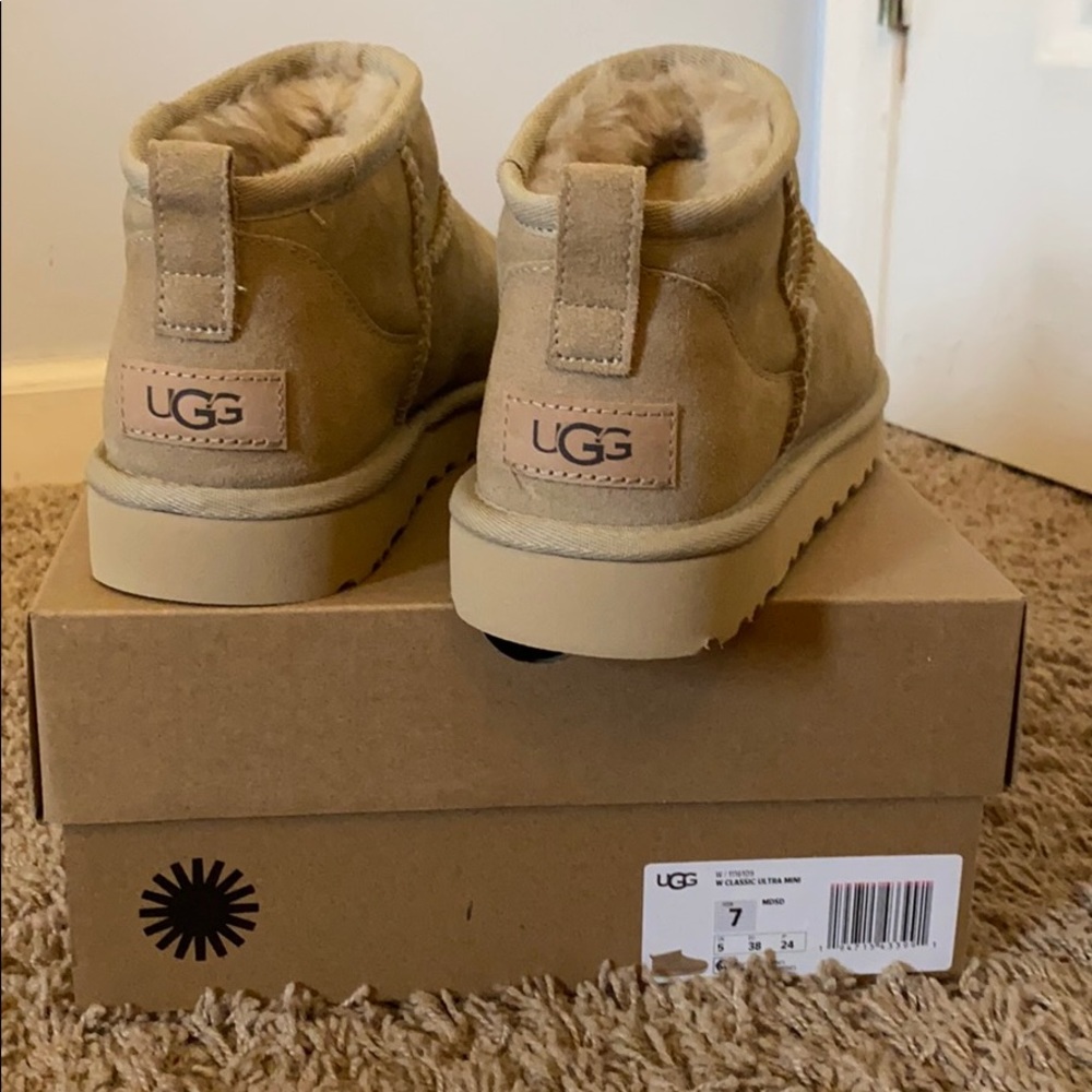 UGG ultra minis